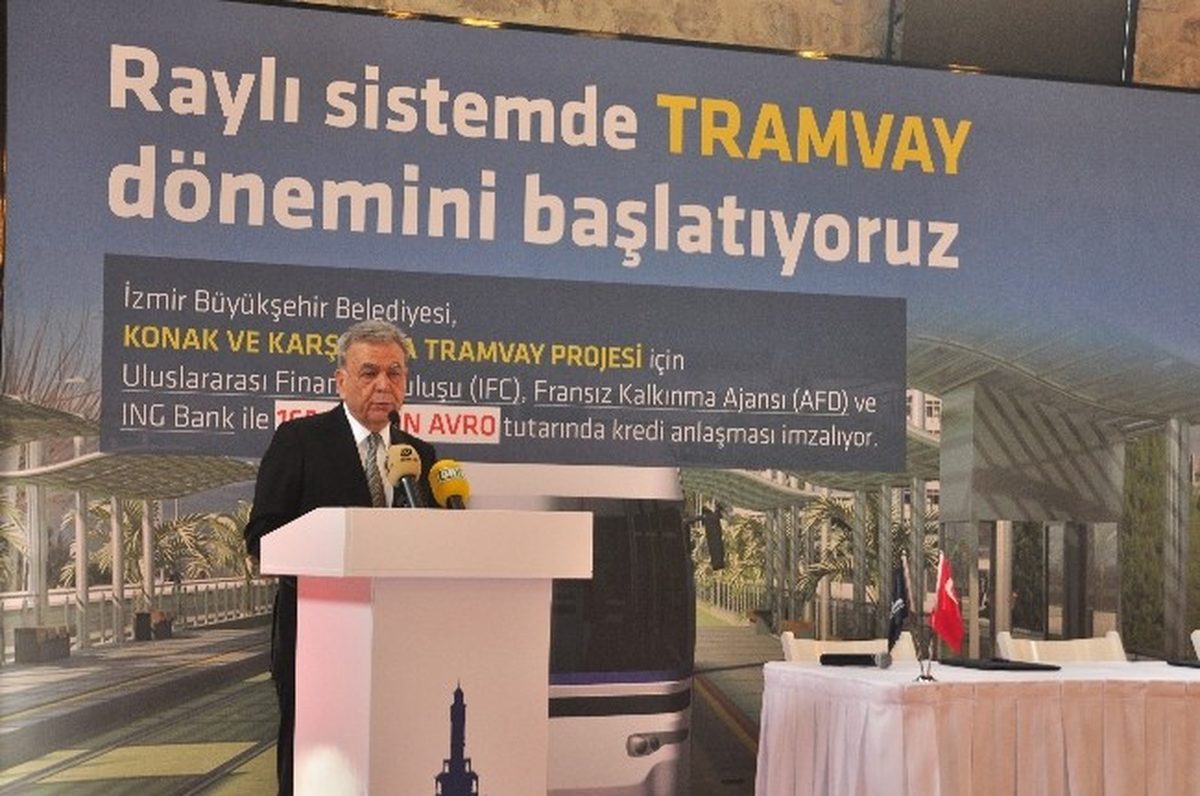 İzmir Tramvay Projesi İçin 165 Milyon Euroluk Kredi İmzalandı