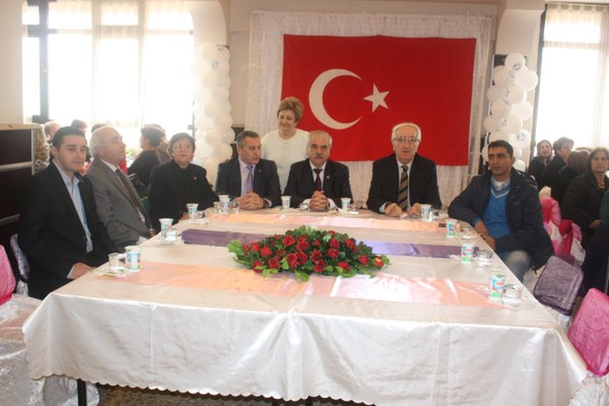 Keşan Belediyesi\'ni Kadınlar Günü Etkinliğine Büyük İlgi
