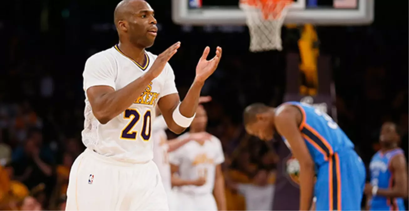 Lakers Kötü Gidişe Evinde \'Dur\' Dedi