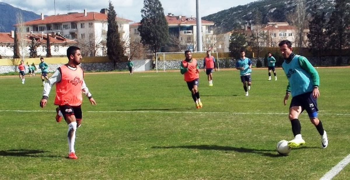 Muğlaspor Bornova Engelini 3 Golle Aştı