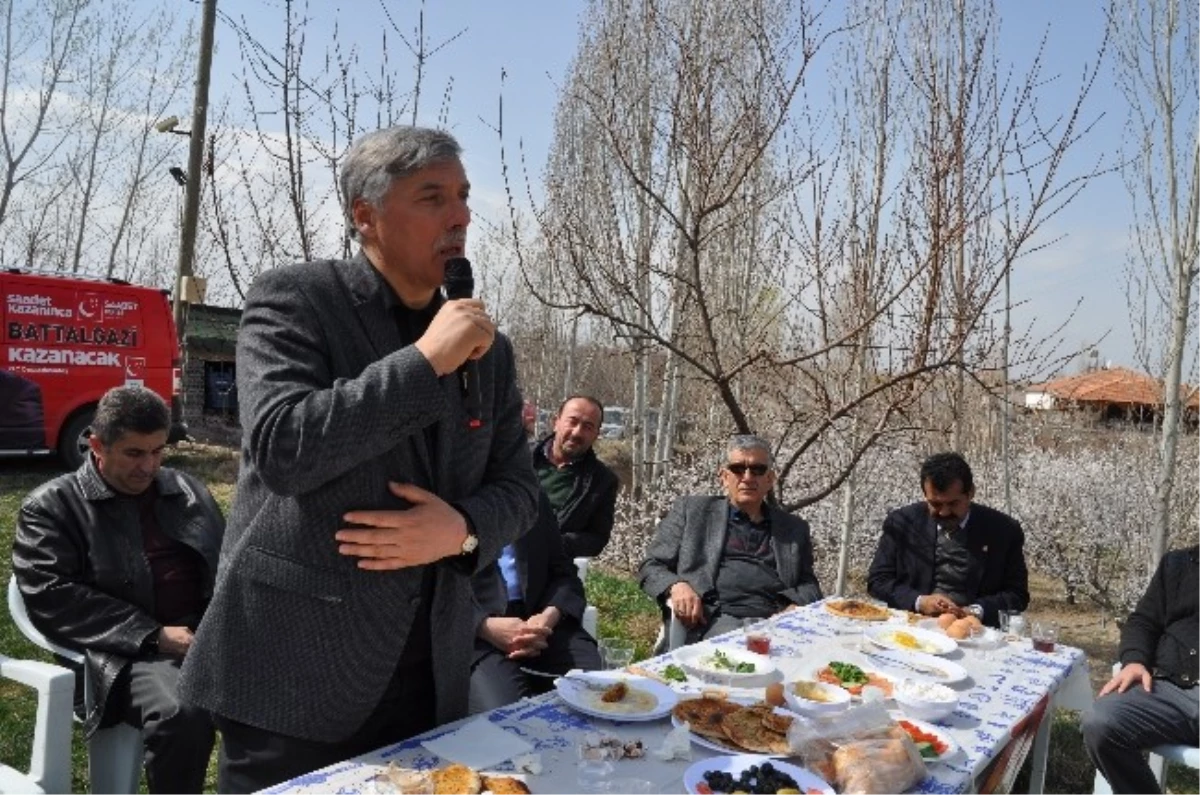 Saadet Partisi, Boran Köyünü Ziyaret Etti