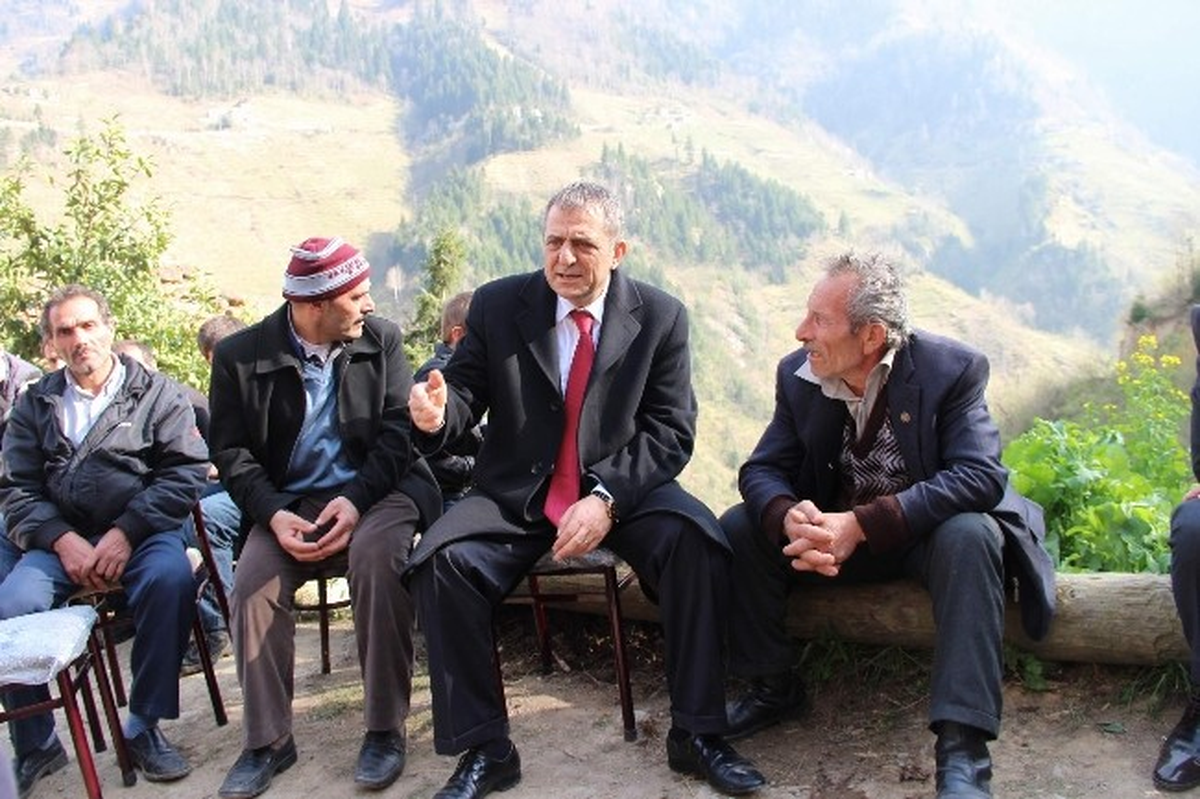 Sağıroğlu Yomra\'da Dağ Taş Dolaşıyor