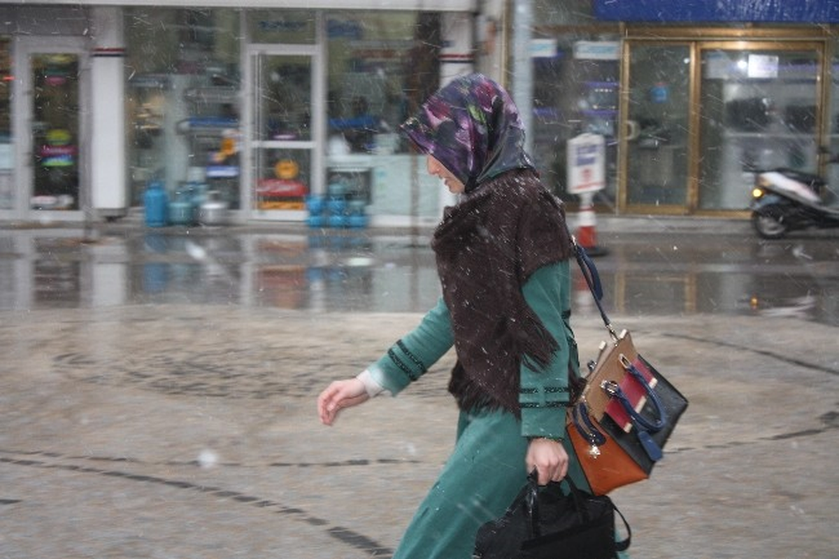 Soğuk Hava Yerini Kar Yağışına Bıraktı