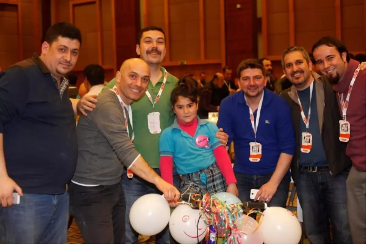 TeknoSA Çalışanları "Bir Oldu", Enerji Depoladı