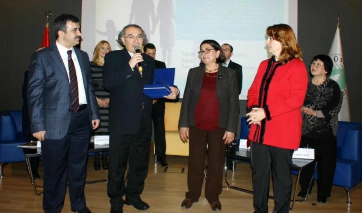 Üsküdar Üniversitesi\'nde Aile Aidiyet Duygusu Konferansı