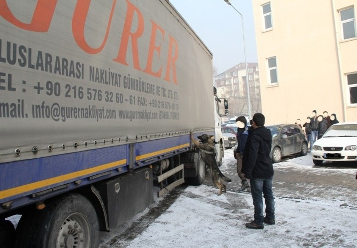 Ağrı\'da Kaçak Sigara Operasyonu