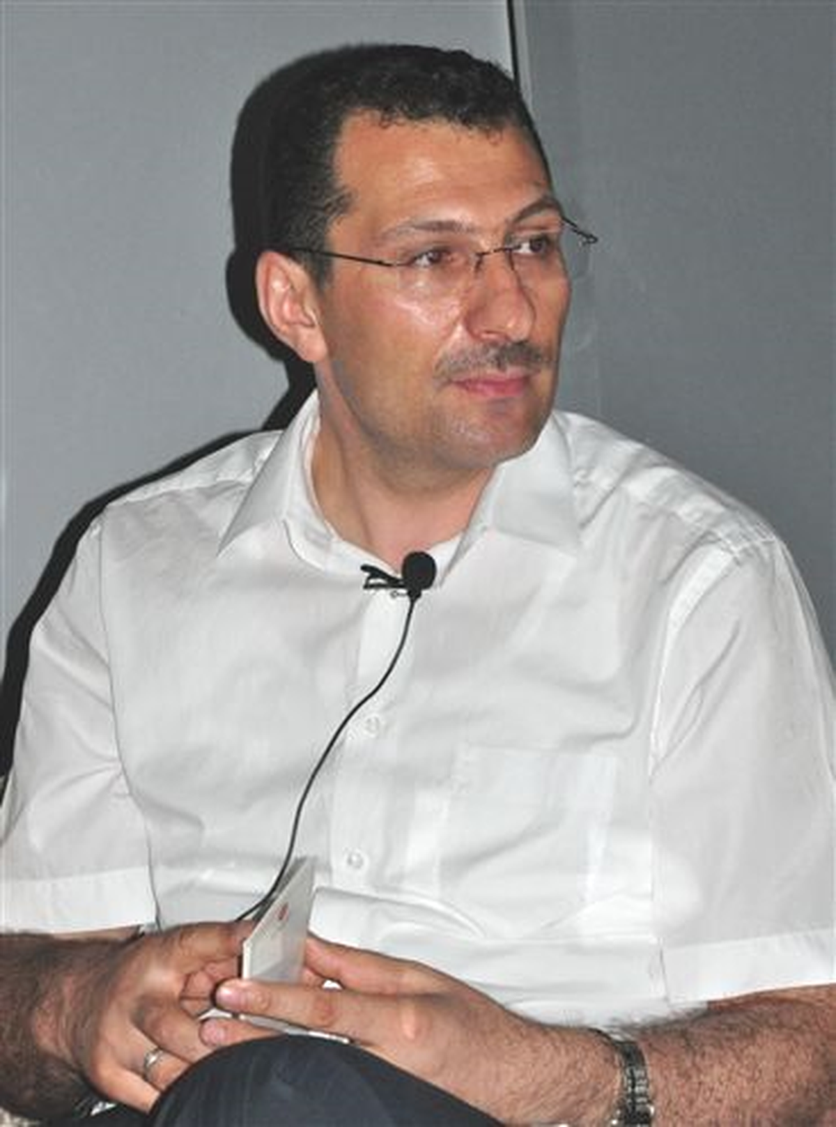 AK Parti Milletvekili: TÜRGEV\'e Ben de Yardım Ediyorum