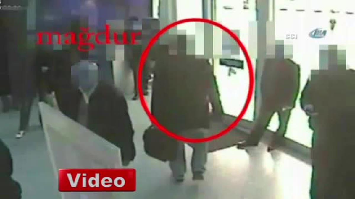 Araçların Lastiklerini Patlatıp Paraları Böyle Çaldılar