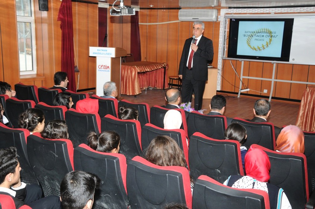 Batman Anadolu Lisesi "Büyük Takım Oyunu" Projesi Start Aldı