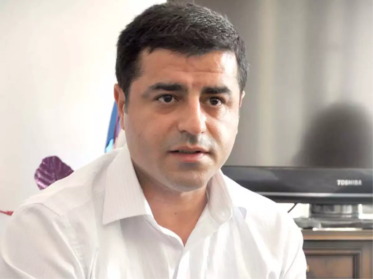 Demirtaş, Berkin Elvan\'ın Ailesine Başsağlığı Diledi