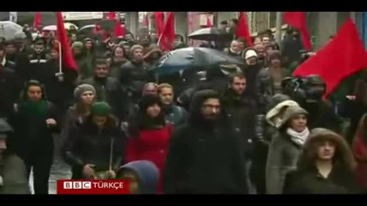 Berkin Elvan\'ın Ölümü Ardından Protestolar Düzenleniyor