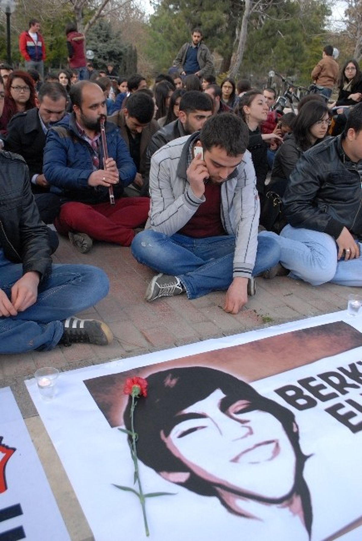 Burdur\'da Berkin Elvan İçin Oturma Eylemi