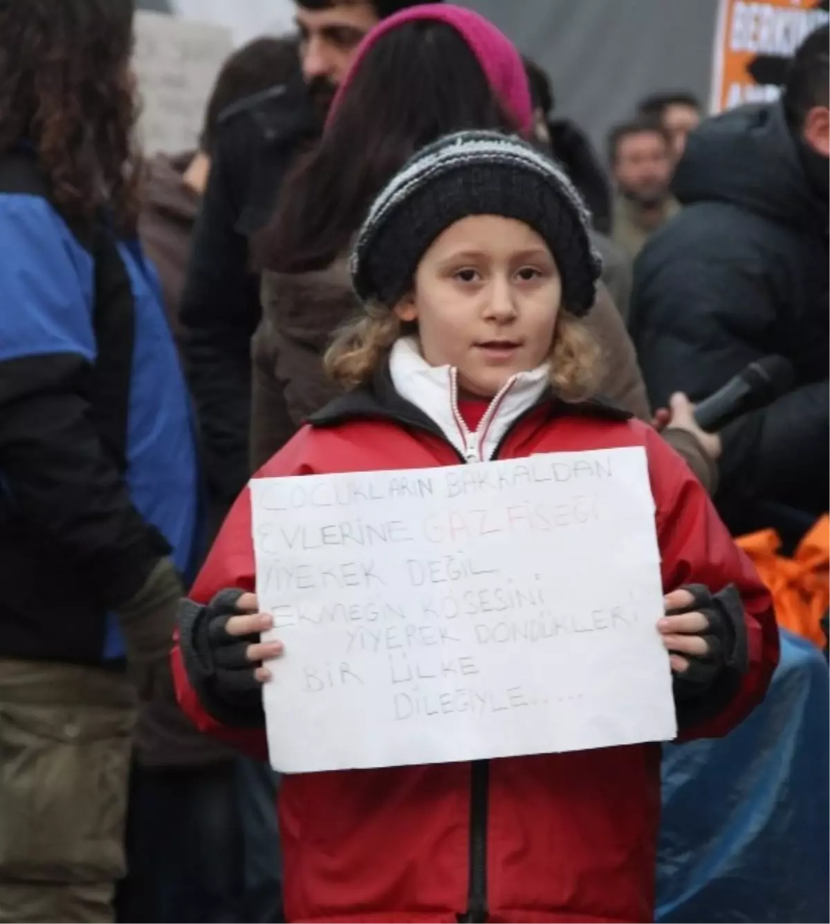 Çanakkale\'de Berkin Elvan Eylemi