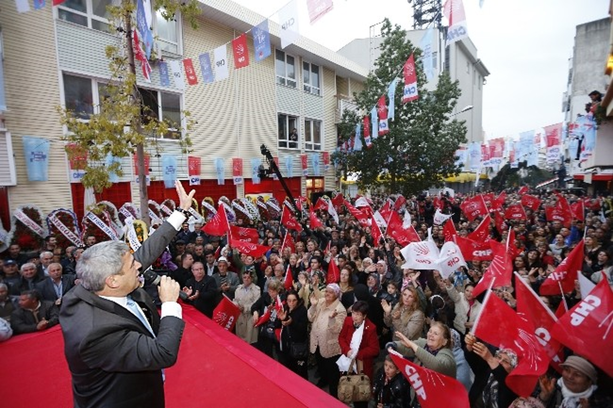 CHP Selçuk Seçim Bürosunu Açtı