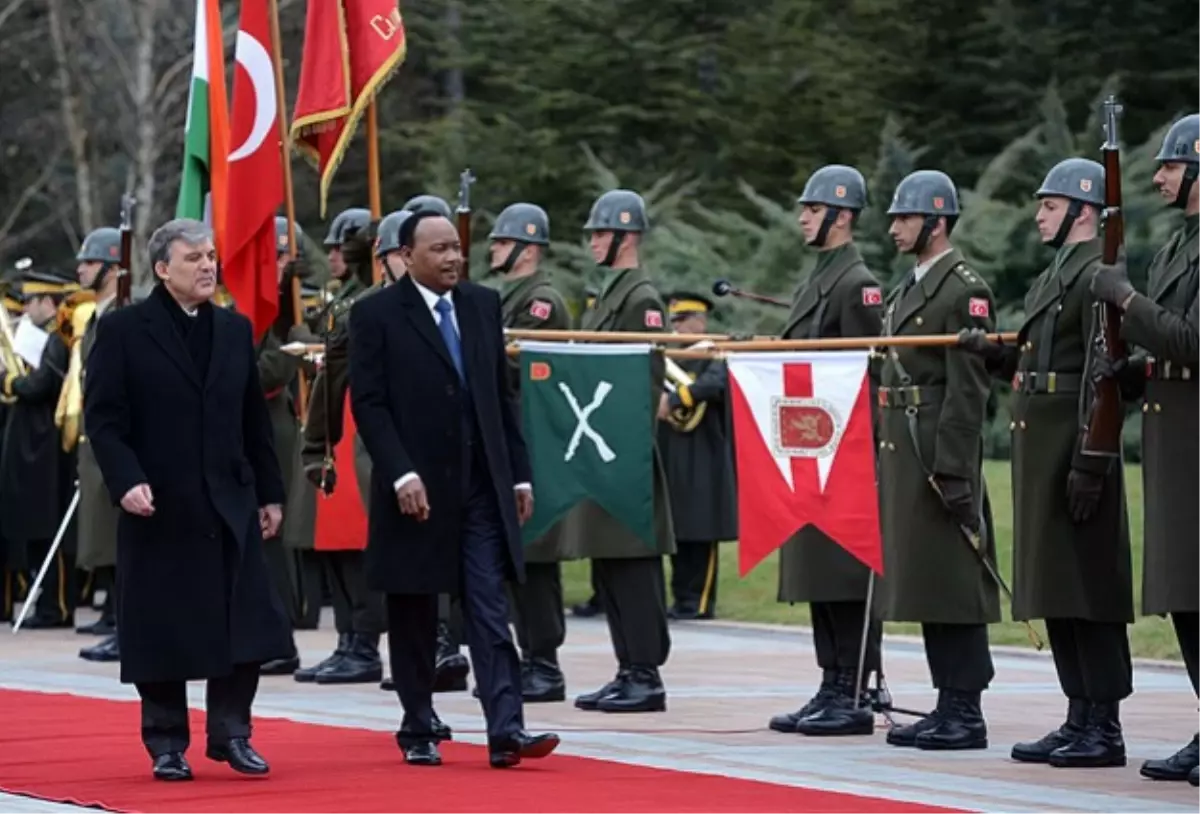 Cumhurbaşkanı Gül: "Uzun tutukluluk süreleri bir nevi cezaya dönüşüyor" -