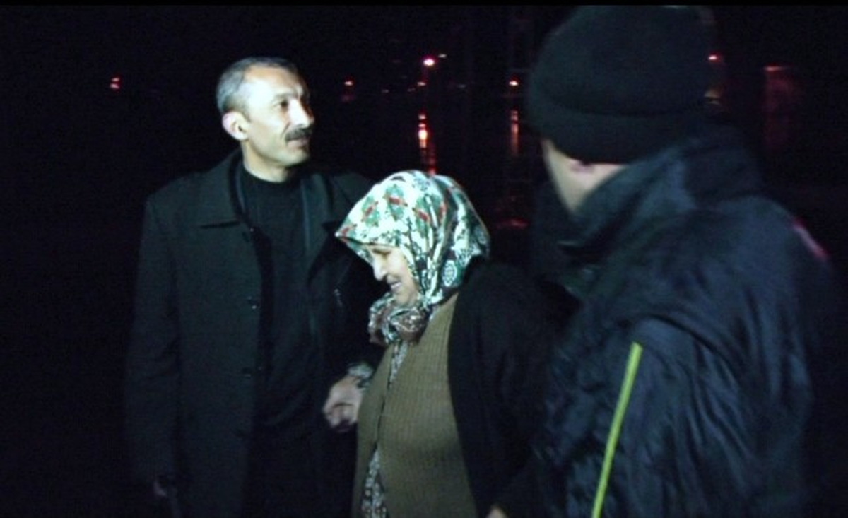 Elbistan\'da Söğütlü Çayı Taştı Mahalleyi Su Bastı