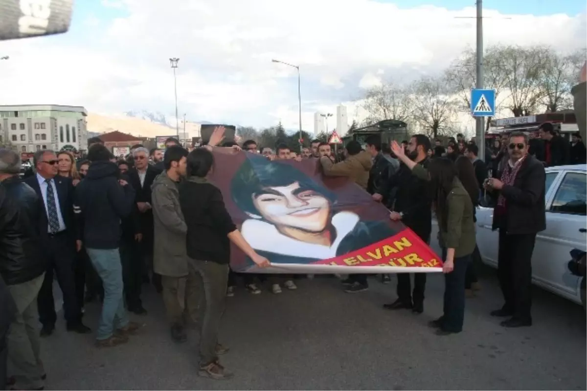 Erzincan\'da Berkin Elvan Eylemi