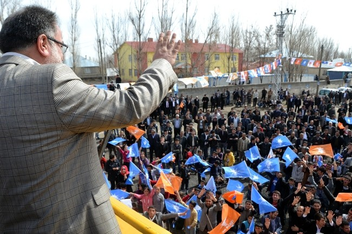 Gülaçar\'dan Erciş\'te Bir Günde 4 Miting