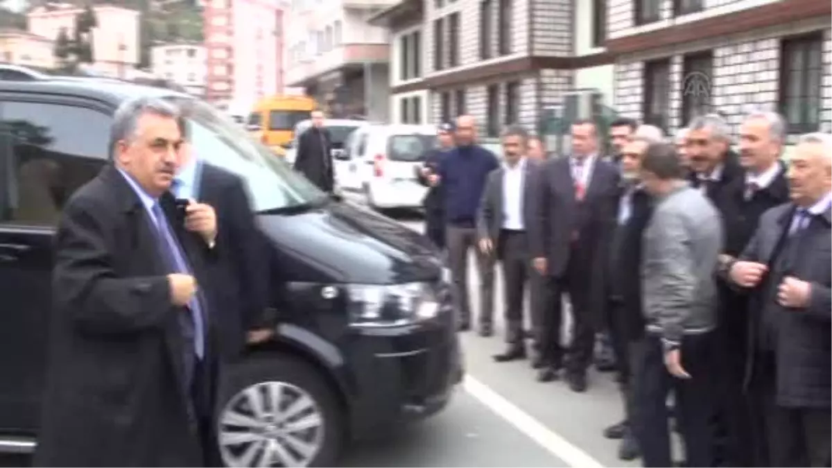 Gümrük ve Ticaret Bakanı Yazıcı, açılışlara katıldı -