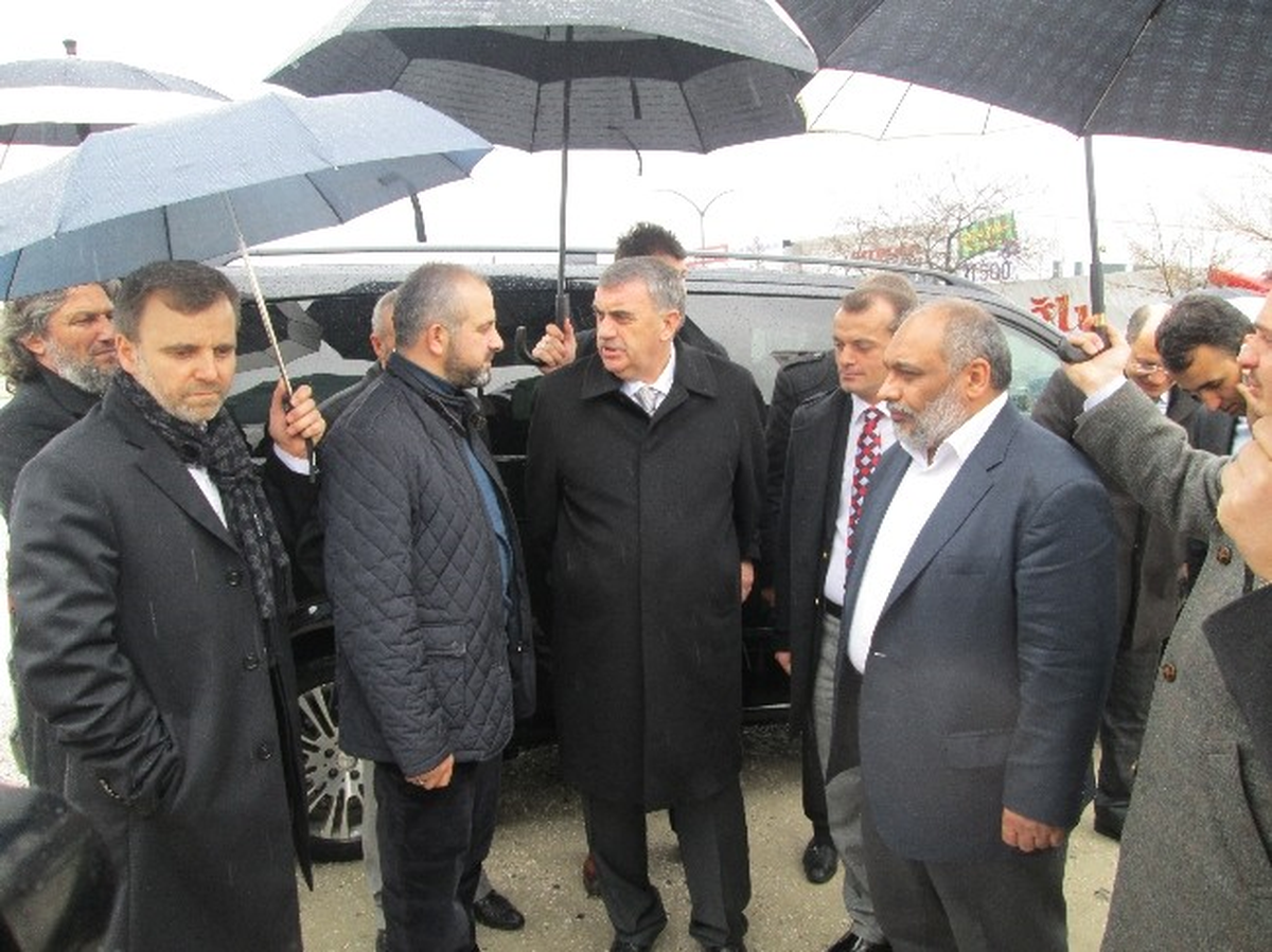 İhh Sakarya Şubesi Suriye\'ye Yardım İçin 2 Yardım Tırı Daha Yola Çıkardı