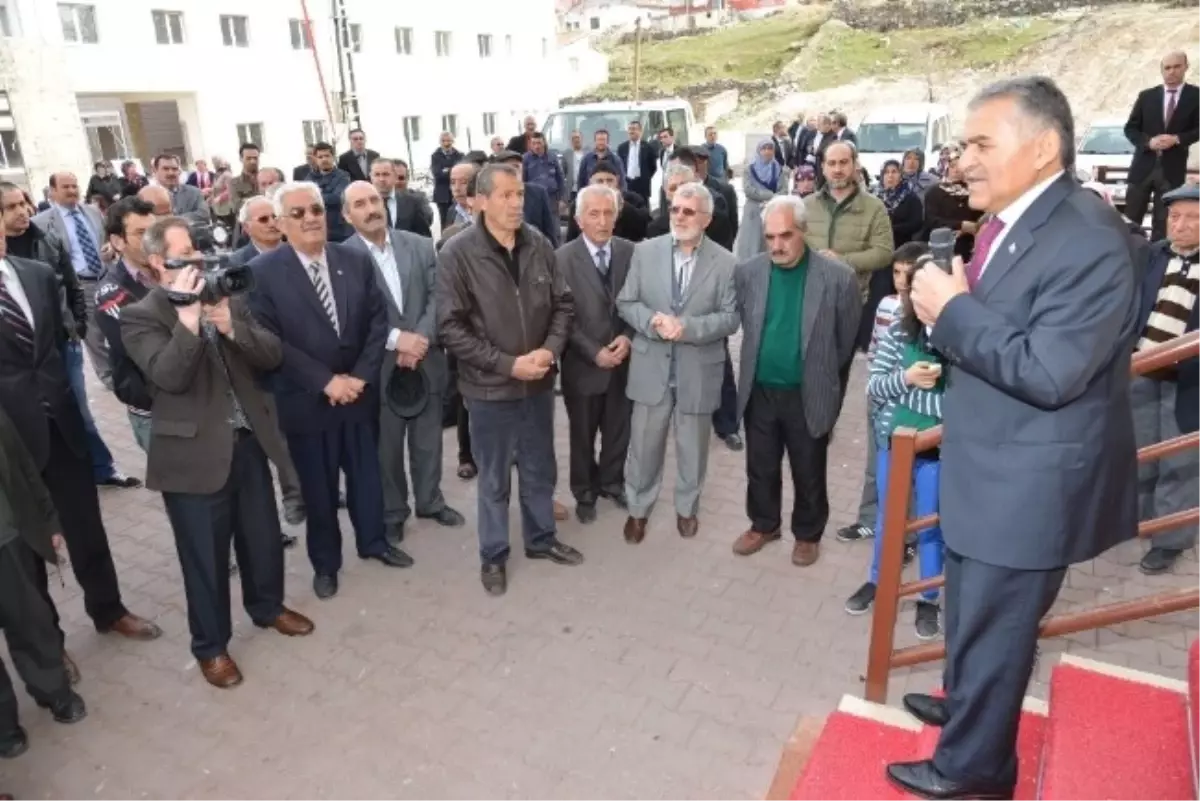 Melikgazi Belediye Başkanı Memduh Büyükkılıç, Sosyal Konut İnşaatlarını Gezerek Bilgi Aldı