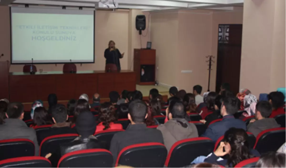 Öğretmen Adaylarına Etkili İletişim Semineri