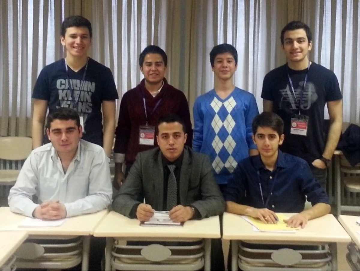 Sanko Koleji Türkiye Münazara Şampiyonluğuna Doğru Yürüyor