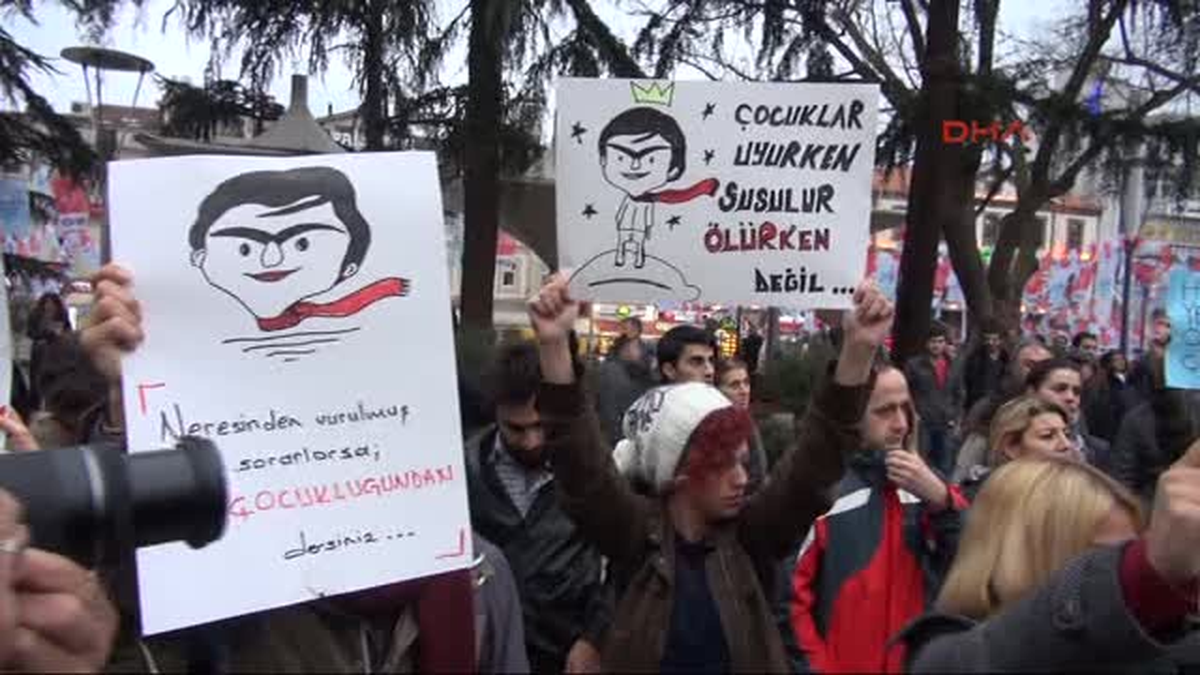 Trabzon\'da Berkin Elvan İçin Yürüyüştrabzon\'da Berkin Elvan İçin Yürüyüş