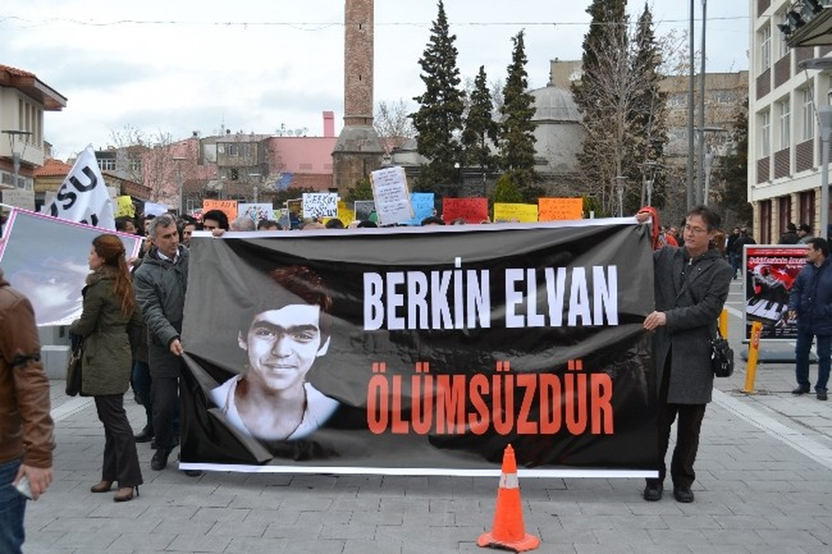 Uşak\'ta Berkin Elvan İçin Yürüyüş Yapıldı
