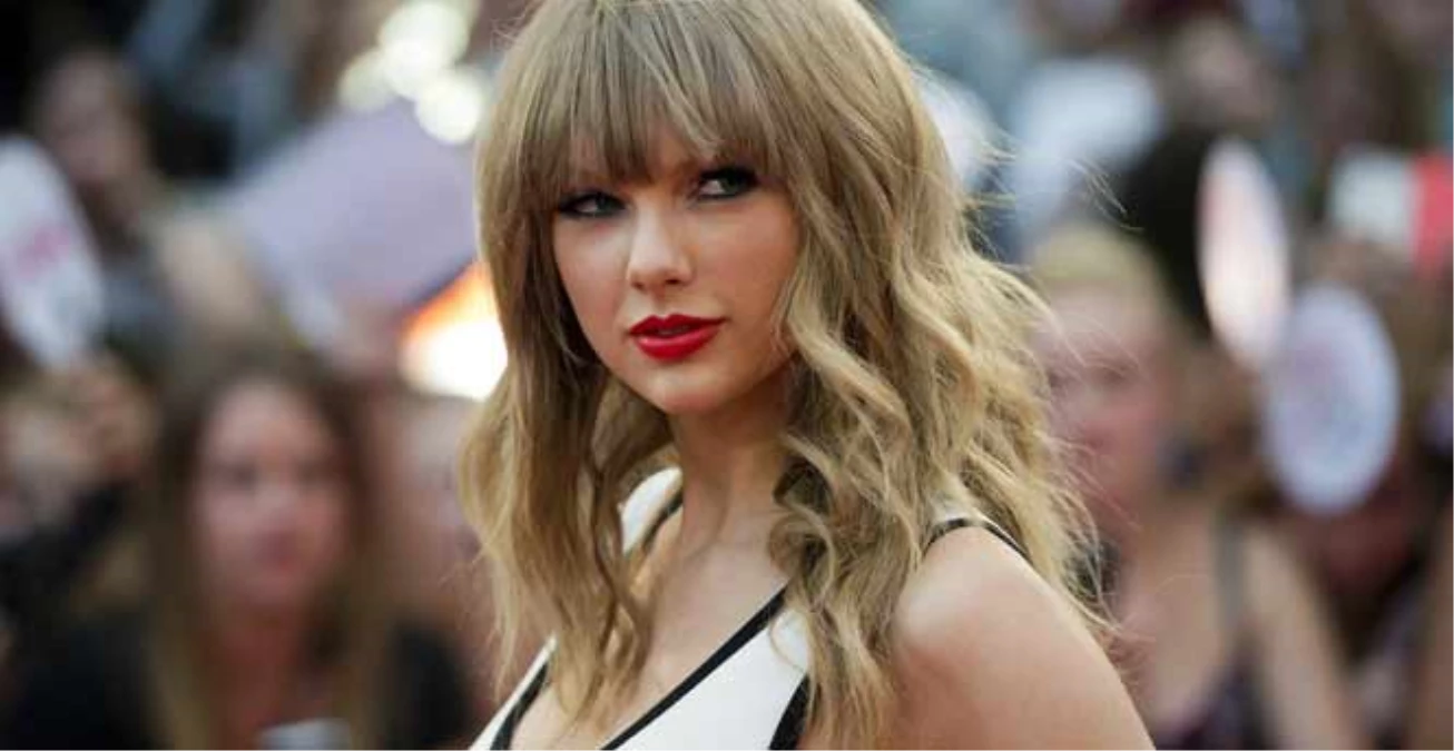 Yılın En Çok Kazanan Şarkıcısı Taylor Swift