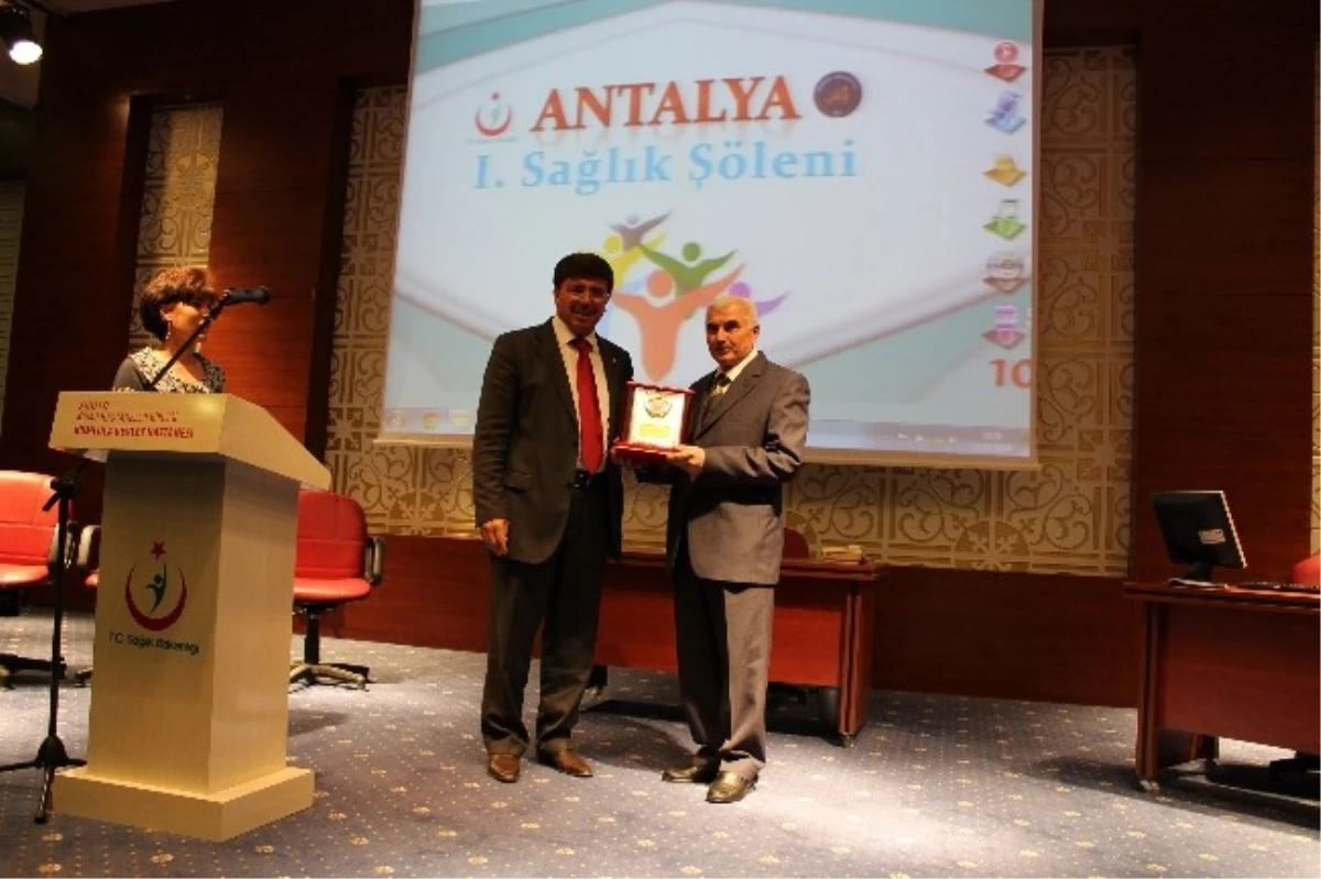 1.antalya Sağlık Şöleni" Devam Ediyor