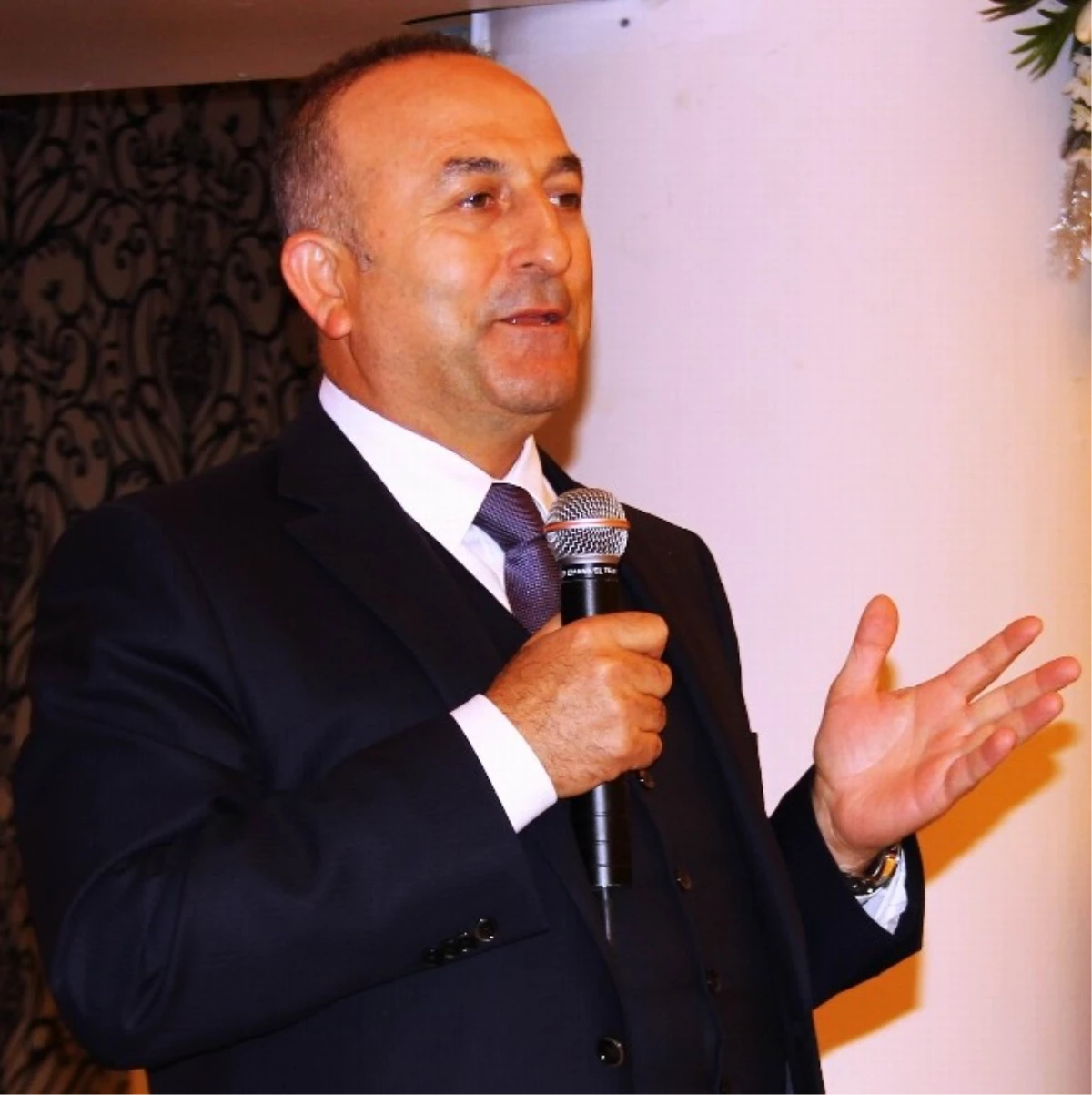 AB Bakanı Çavuşoğlu: AK Parti Milletin Partisidir
