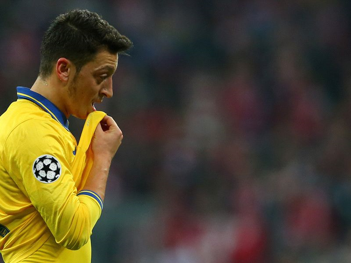 Arsenal Mesut İçin Duacı
