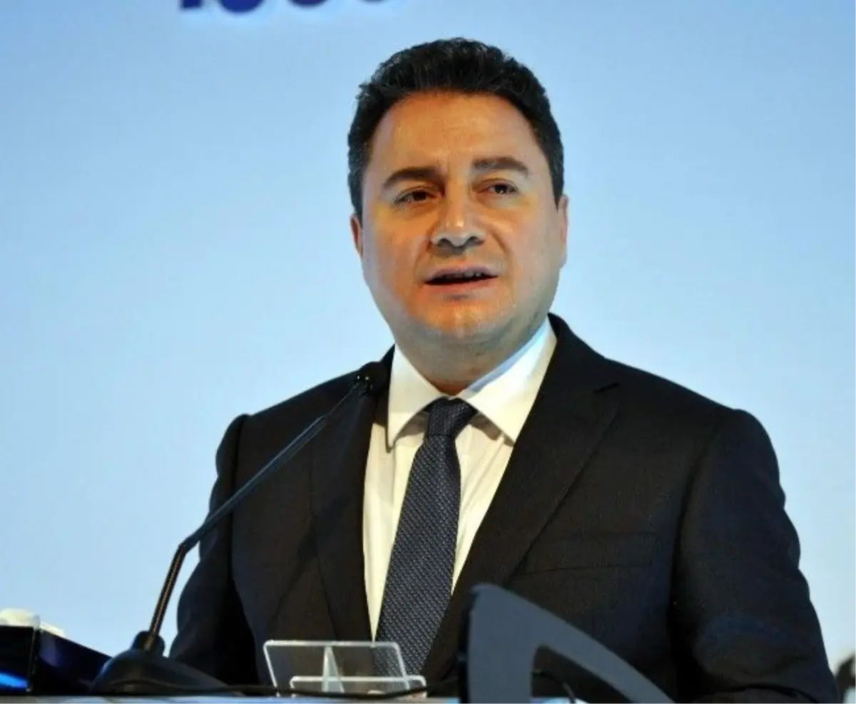 Babacan: "Bütün Olumsuzluklara Rağmen Büyümeye Devam Ediyoruz"