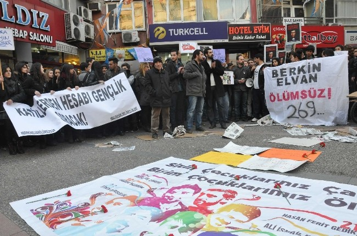 Balıkesir\'de Berkin Elvan Eylemi