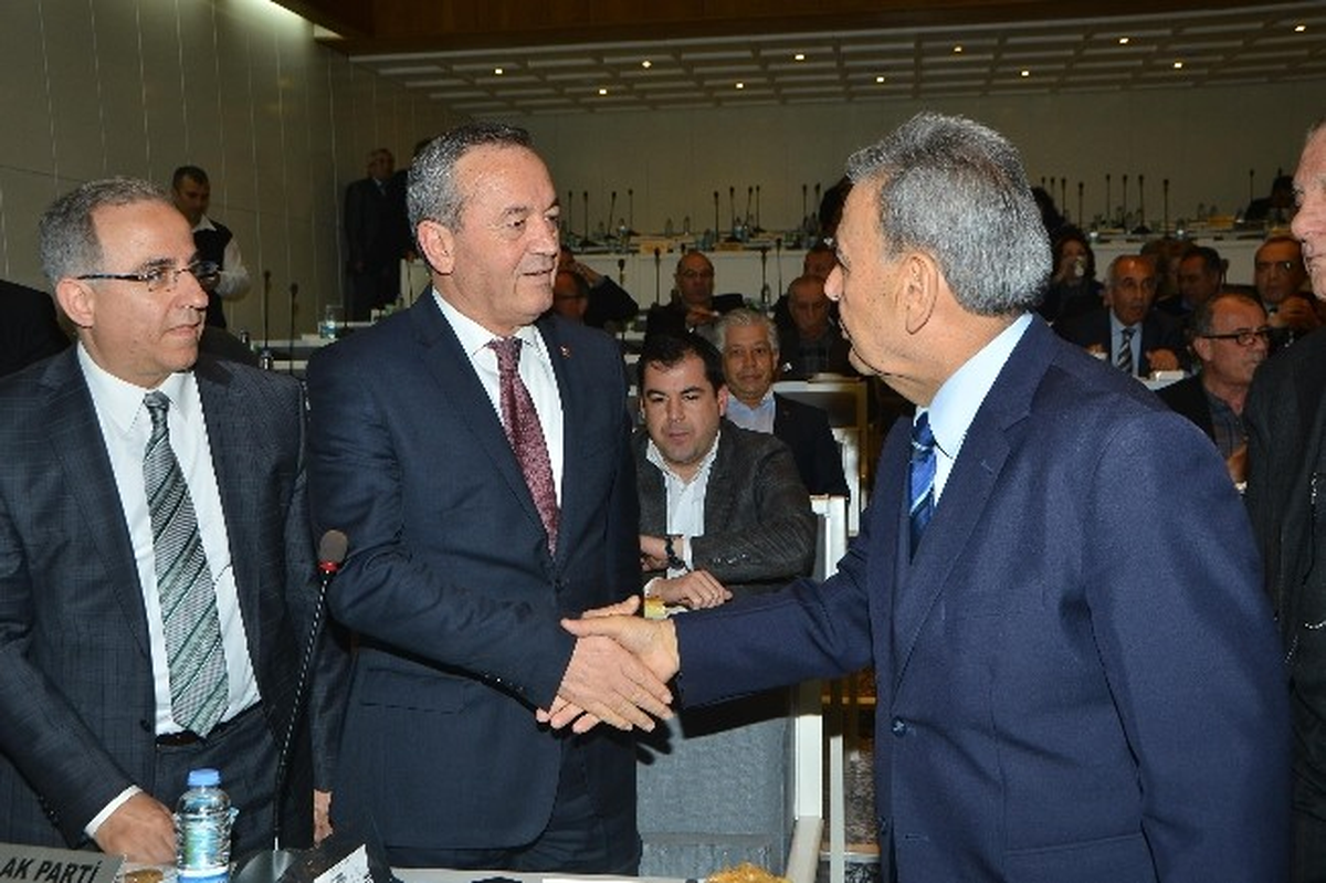 Aziz Kocaoğlu, Meclis Üyeleri İle Helalleşti