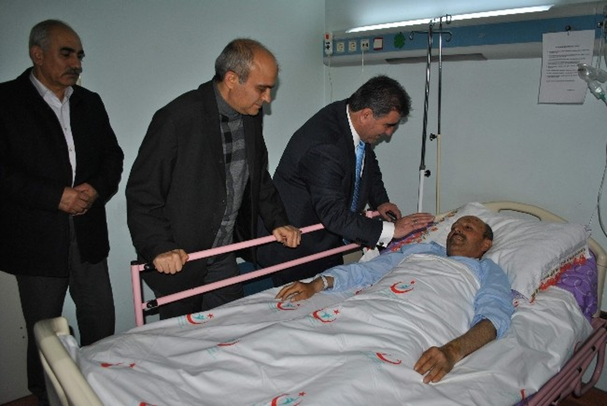 Başkan Özdemir\'den Yaralı İşçilere Ziyaret