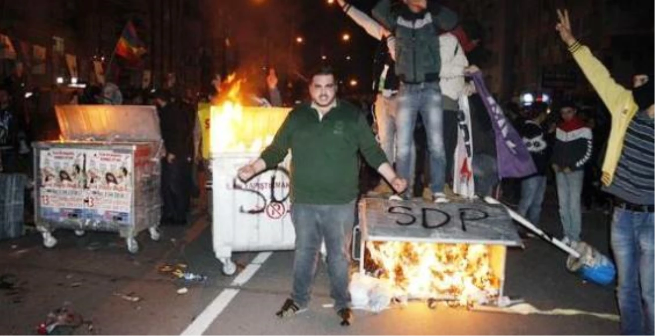 Mersin\'de Berkin Elvan Protestosu: 23 Gözaltı
