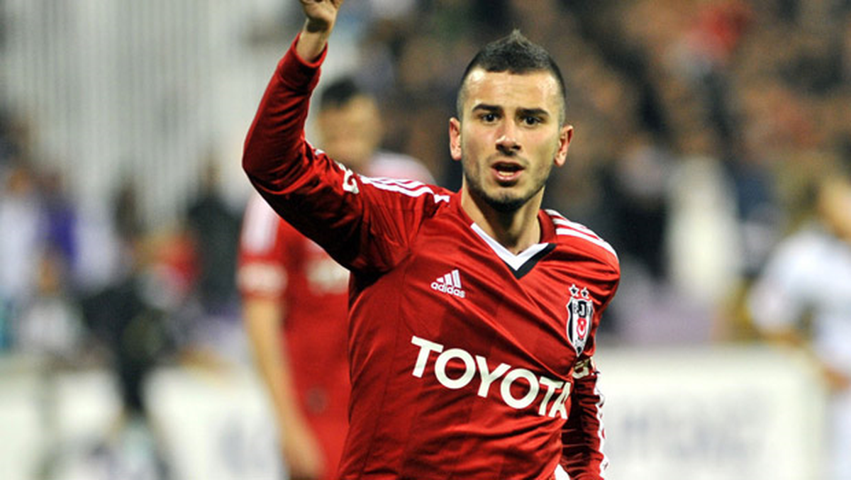 Beşiktaşlı Futbolcu Oğuzhan Özyakup Açıklaması