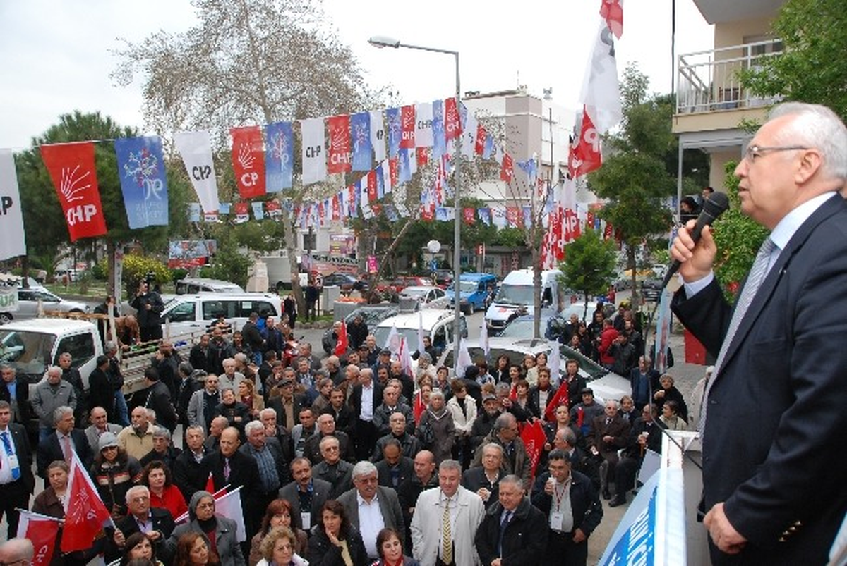 Chpli Selvitopu: "Kentin Arsaları İzmirlilerin"