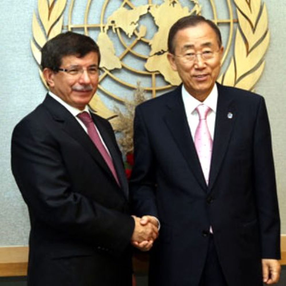 Davutoğlu, BM Sekreteri Ban Ki-Moon Bir Araya Geldi
