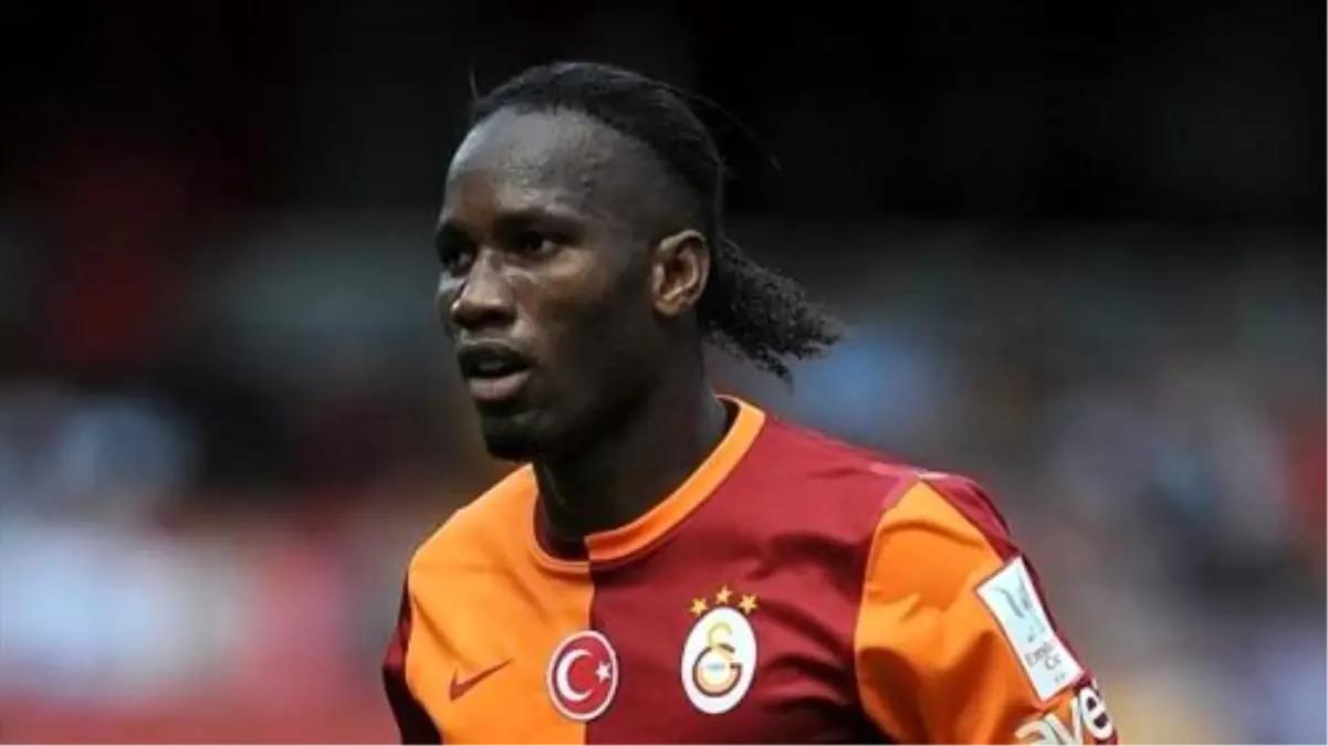 Galatasaray\'da Drogba\'nın Doğum Günü Kutlandı