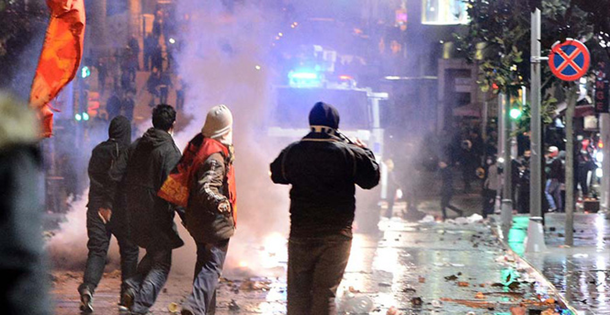 İstanbul'da Kanlı Gece: 1 Ölü