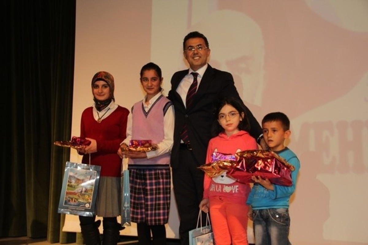 İstiklal Marşımızın Kabulünün 93 Yıldönümü ve Milli Şairimiz Mehmet Akif Ersoy Çeşitli...