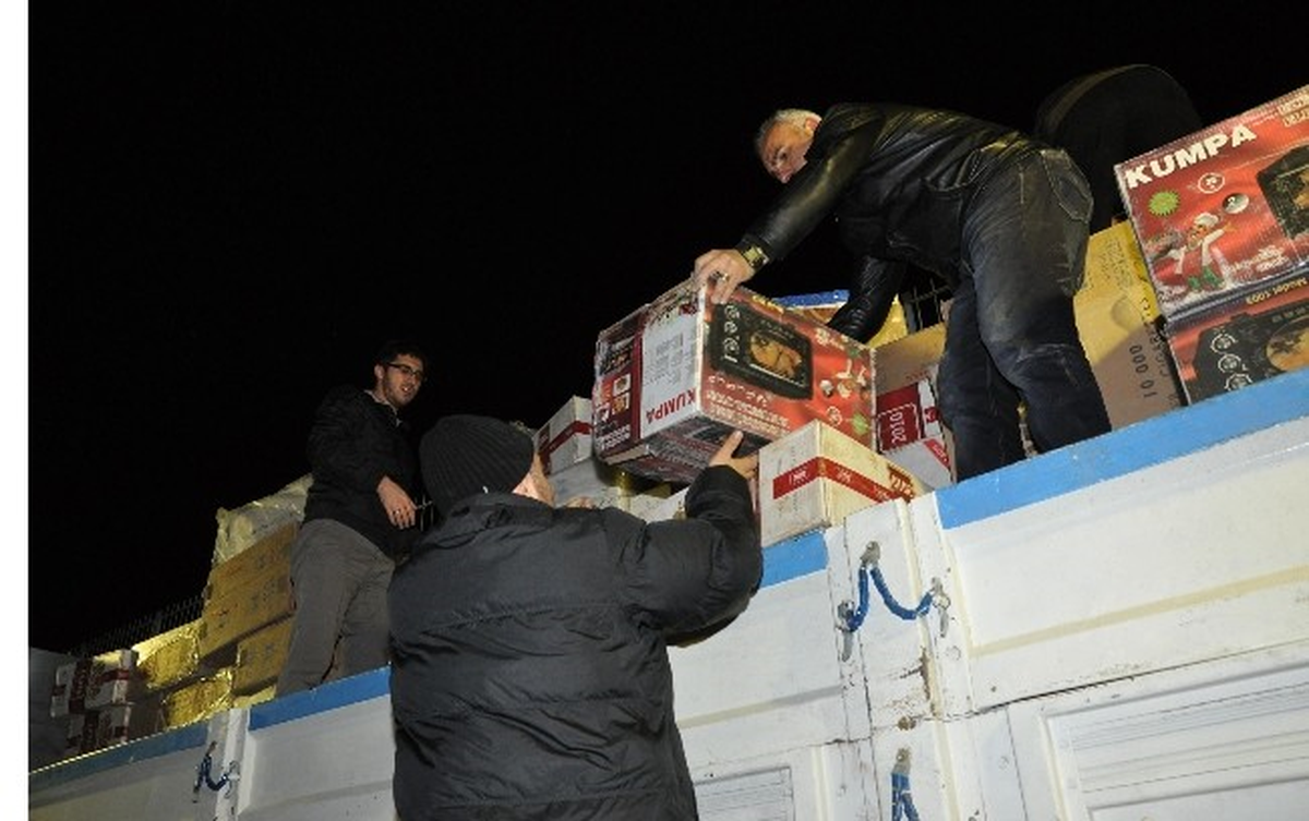 Kırıkkale\'de 300 Bin Paket Kaçak Sigara Ele Geçirildi