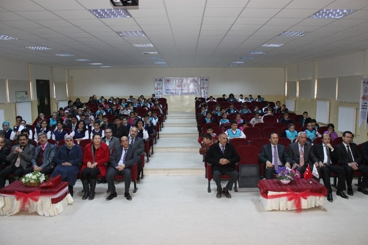Mehmet Akif Ersoy Yazıhan\'da Anıldı