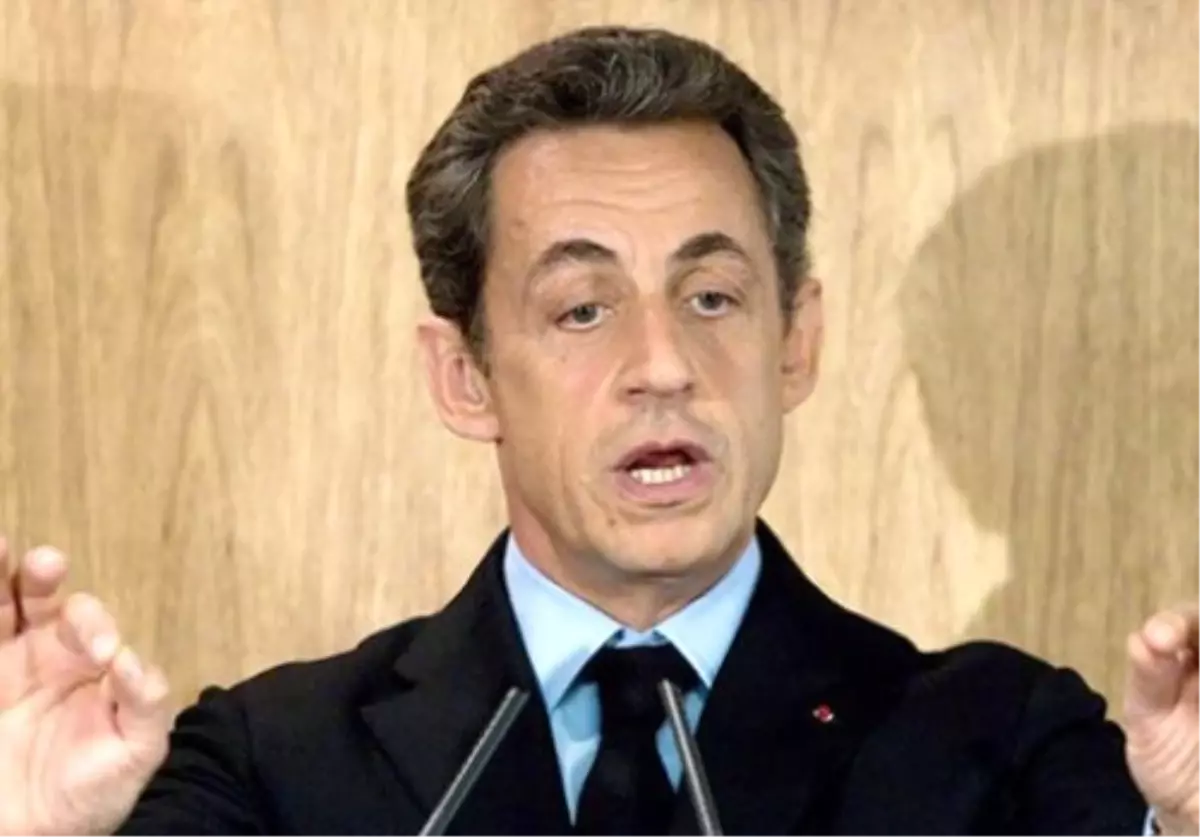 Sarkozy\'nin Telefonlarının Dinlenmesi