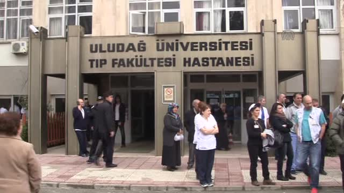SES\'ten Sağlık Hizmetlerine Protesto
