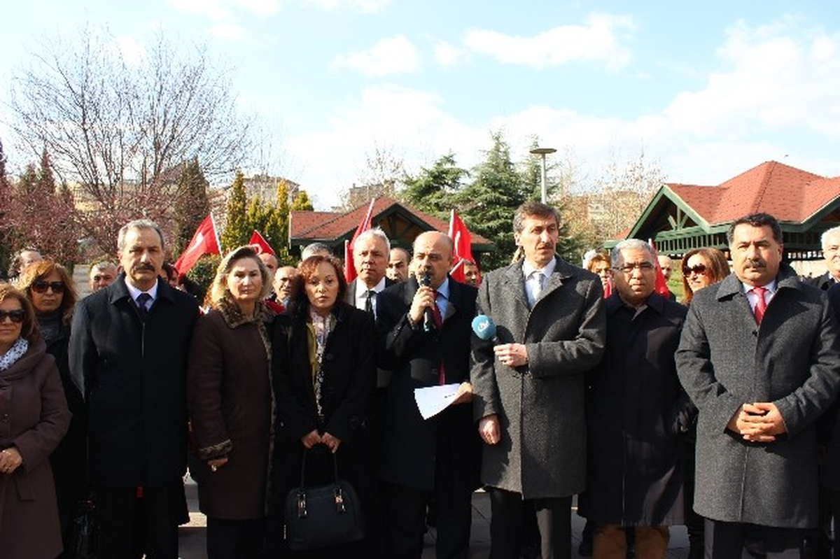 Türk Eğitim-Sen\'den Taceddin Dergahı\'nda Anma Etkinliği
