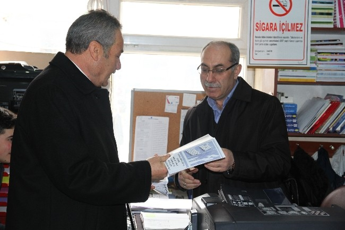 Varto\'da "Çocuk Gelinlere Dur" Broşürü Dağıtıldı